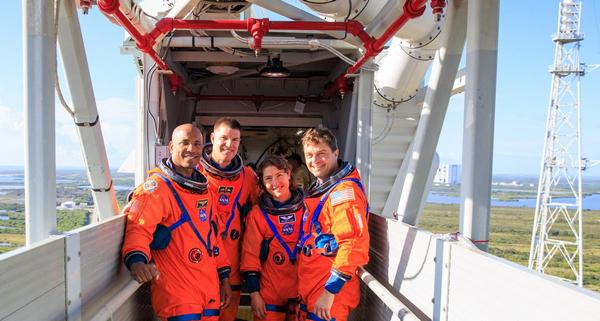 crew_600.jpg